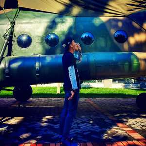 依人在线久在线视频
